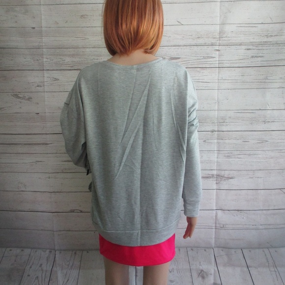 NWT - SILVERWEAR cute long sleeve grey knit top - sz L - MSRP $40.00 - Picture 3 of 3